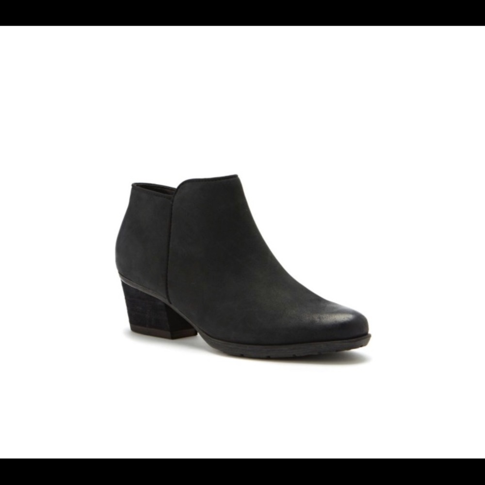 Blondo Villa Waterproof Booties Size 8 Black